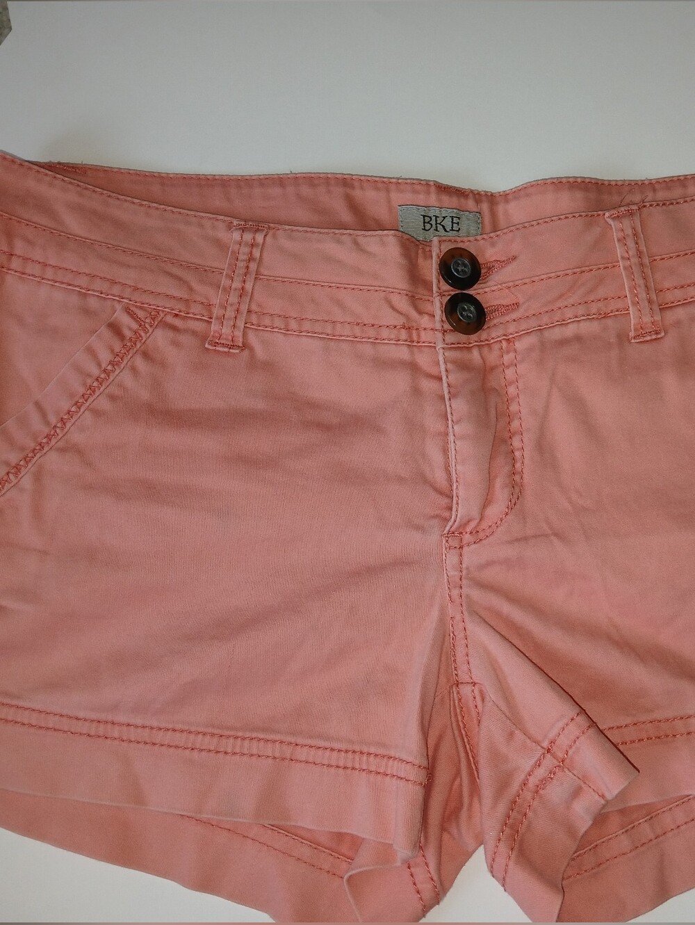 BKE Women's Coral Shorts with Double Button Waist 28 D0385